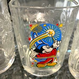 Disney Collection 2000 McDonalds Drinkware